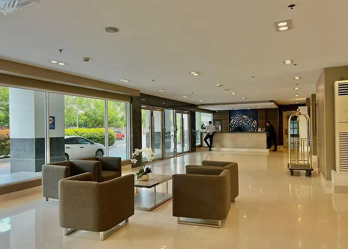 Apartment By Sea Residences Near Moa 03